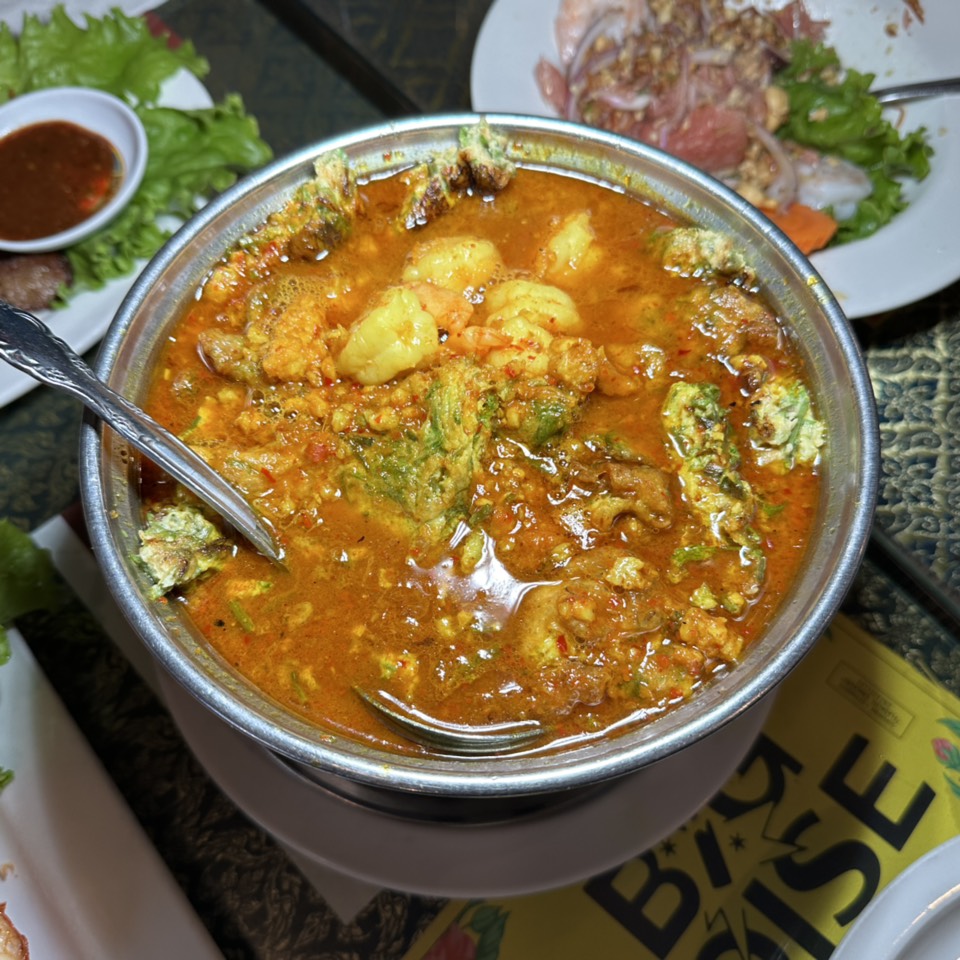 Acacia Blossom Omelet from Jitlada Thai Restaurant on #foodmento http://foodmento.com/dish/46722
