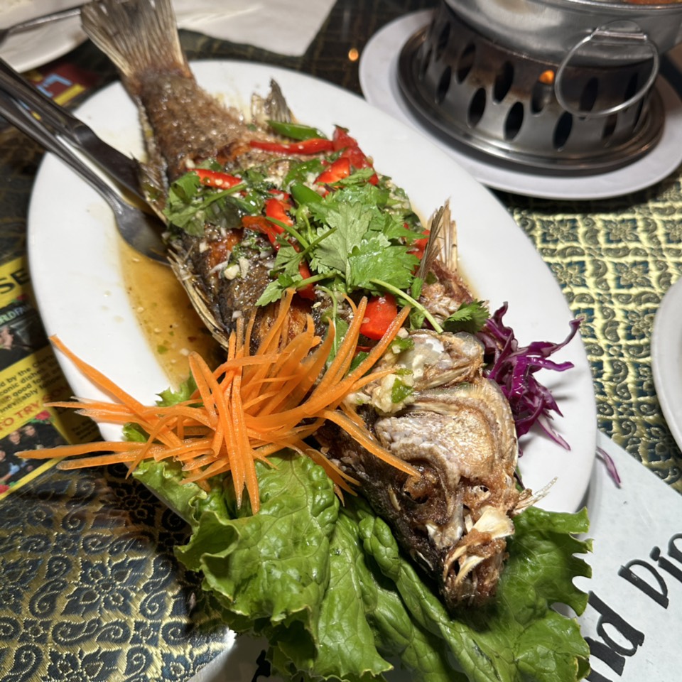 Three Flavored Fish $35-55 at Jitlada Thai Restaurant on #foodmento http://foodmento.com/place/8591