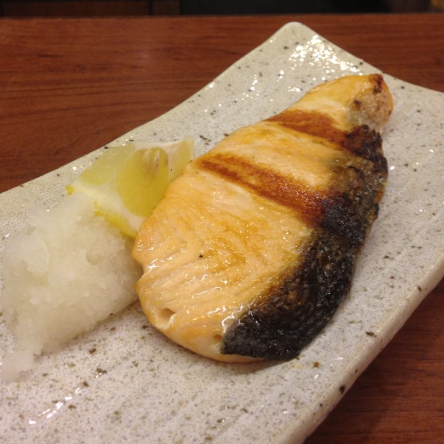 Sake Shioyaki (Grilled Salmon) from Nanbantei Japanese Restaurant on #foodmento http://foodmento.com/dish/4763