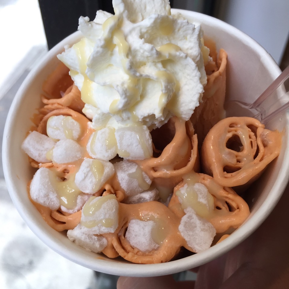 Thai Ice Tea Rolled Ice Cream from I CE NY on #foodmento http://foodmento.com/dish/33454