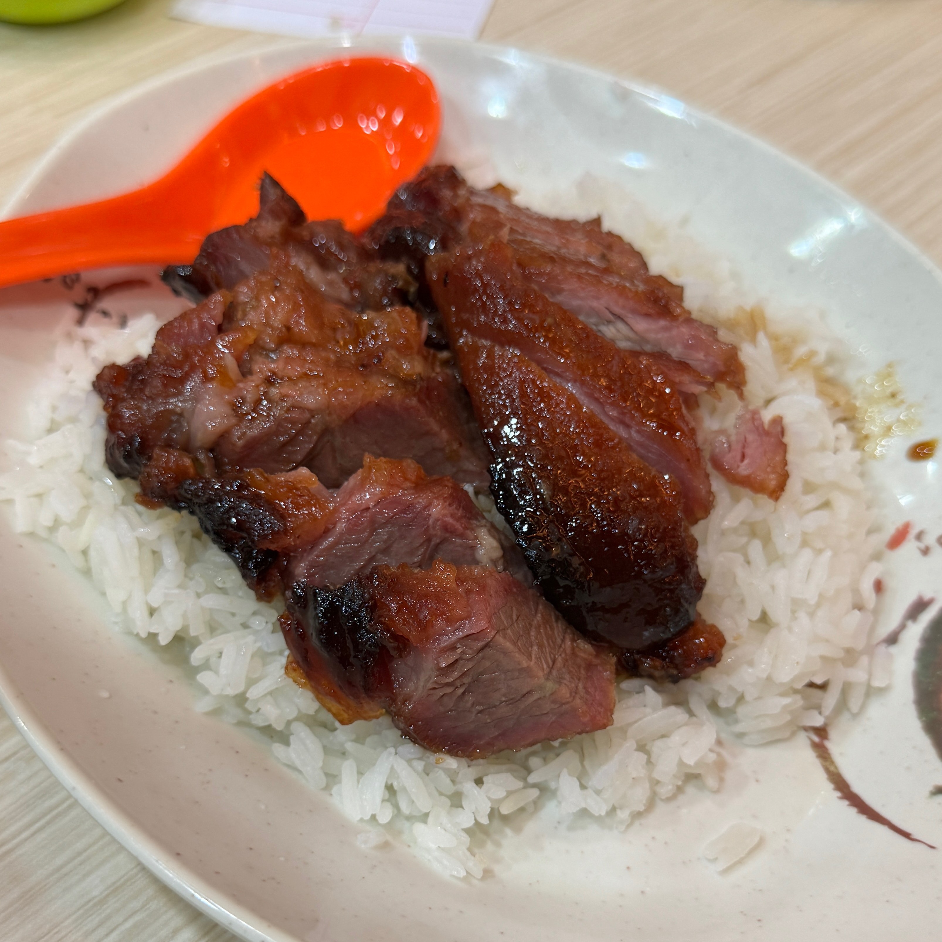 BBQ Pork Rice $72 from Yat Lok Restaurant 一樂燒鵝 on #foodmento http://foodmento.com/dish/33464