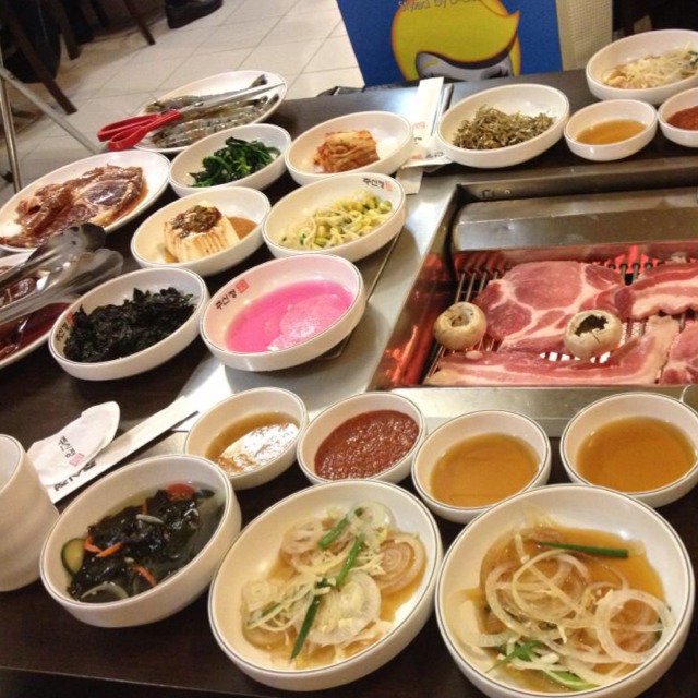 Dinner Buffet at Ju Shin Jung Korean Charcoal BBQ on #foodmento http://foodmento.com/place/89