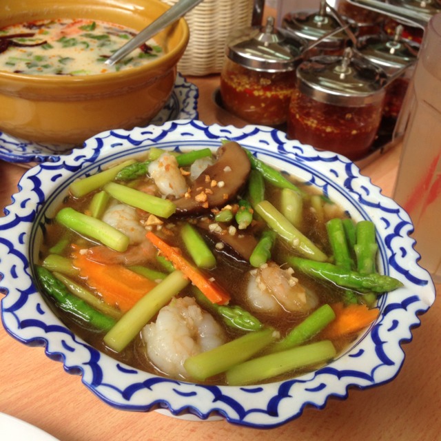 Stir-fried Asparagus w Prawns at Nakhon Kitchen on #foodmento http://foodmento.com/place/8