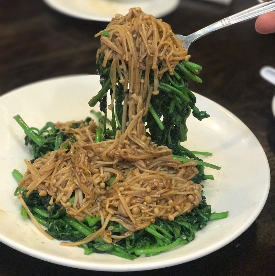 Watercress Sauteed With Enoki Mushrooms from Shanghai Cuisine 33 on #foodmento http://foodmento.com/dish/42129