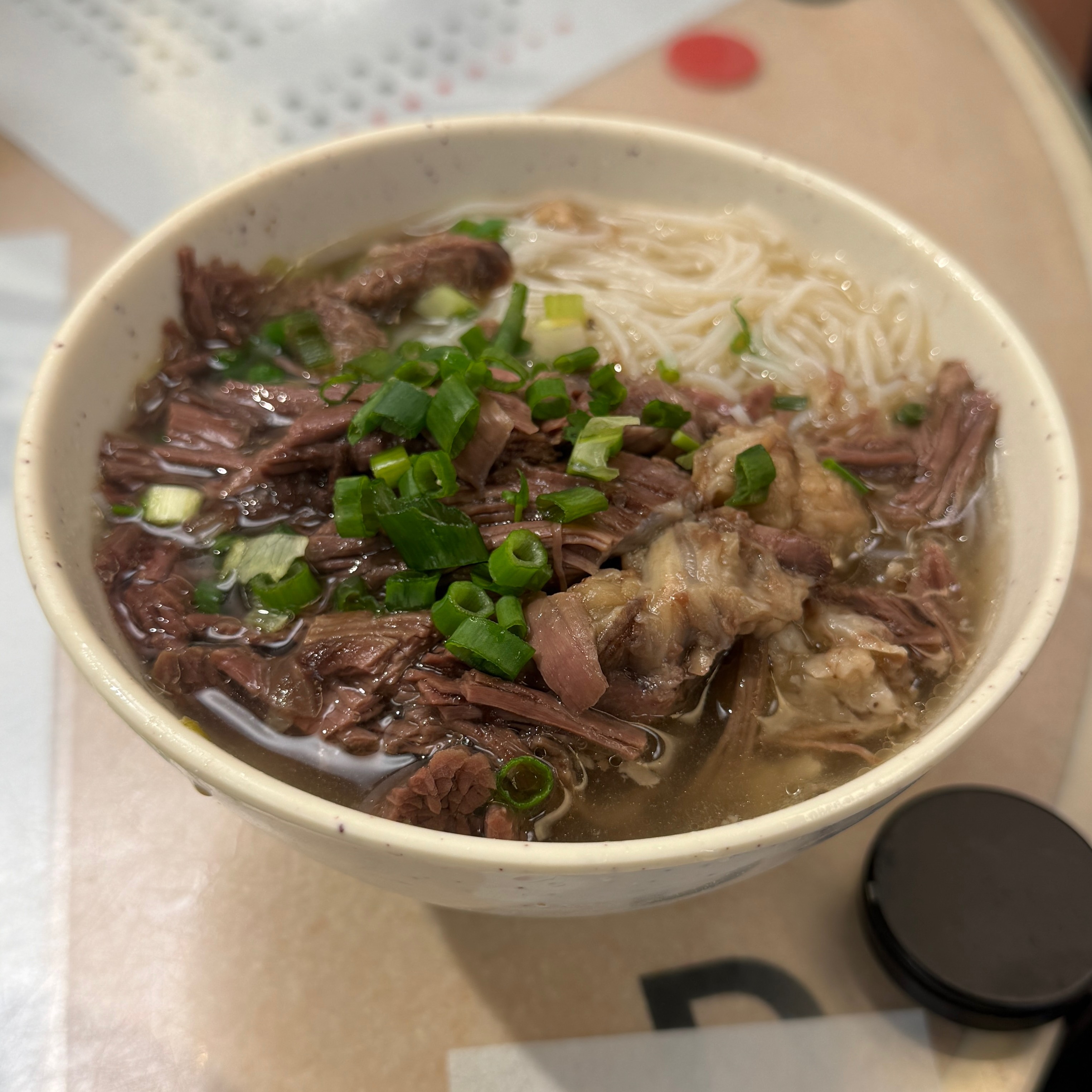 Kau Kee Beef Brisket Noodles from Kau Kee Restaurant 九記牛腩 on #foodmento http://foodmento.com/dish/36135