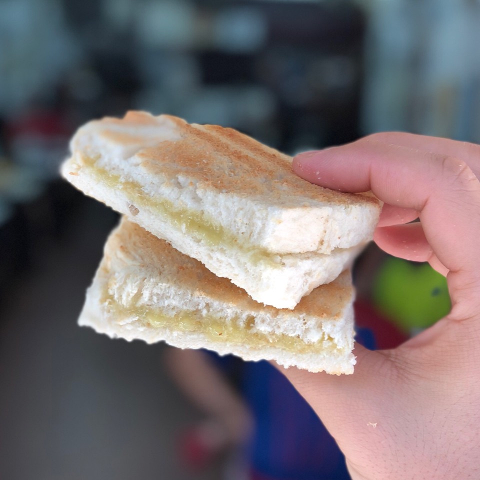 Bread Toast (Kaya Toast) from Killiney Kopitiam on #foodmento http://foodmento.com/dish/44213