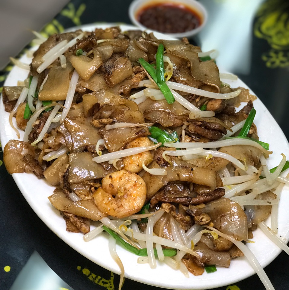 Chow Kuay Teow from Malay Restaurant 馬來餐廳 on #foodmento http://foodmento.com/dish/36237