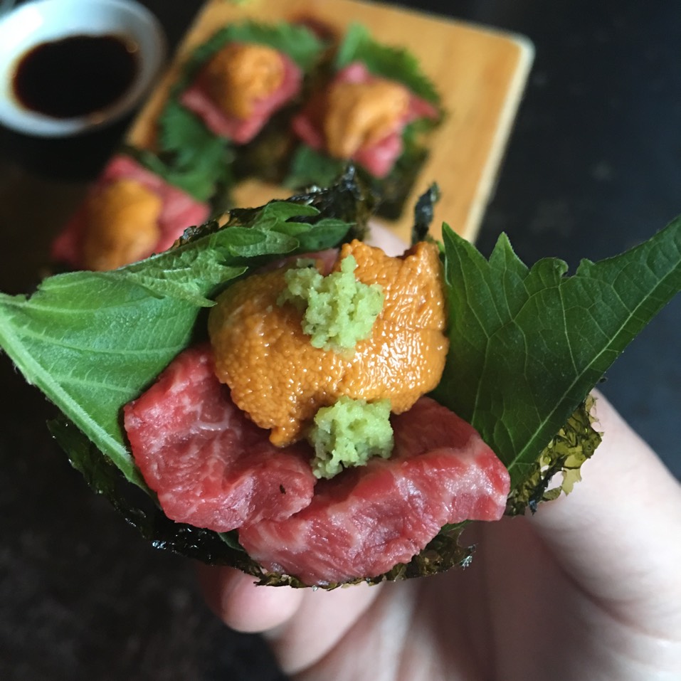 Niku-Uni (Chuck Flap topped with Sea Urchin and Fresh Wasabi) from Takashi (CLOSED) on #foodmento http://foodmento.com/dish/3826