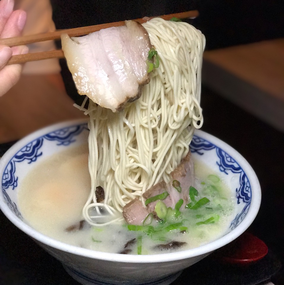 Hakata Tonkichi Ramen from Mentoku on #foodmento http://foodmento.com/dish/36520