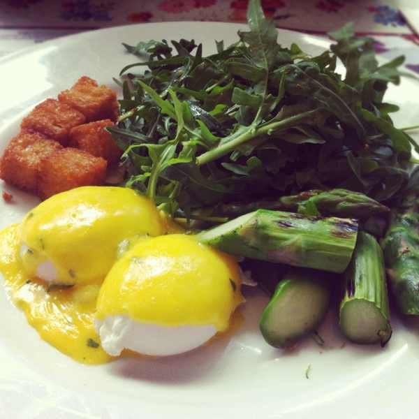 Asparagus and Poached Eggs (Brunch) at Dempsey House on #foodmento http://foodmento.com/place/96