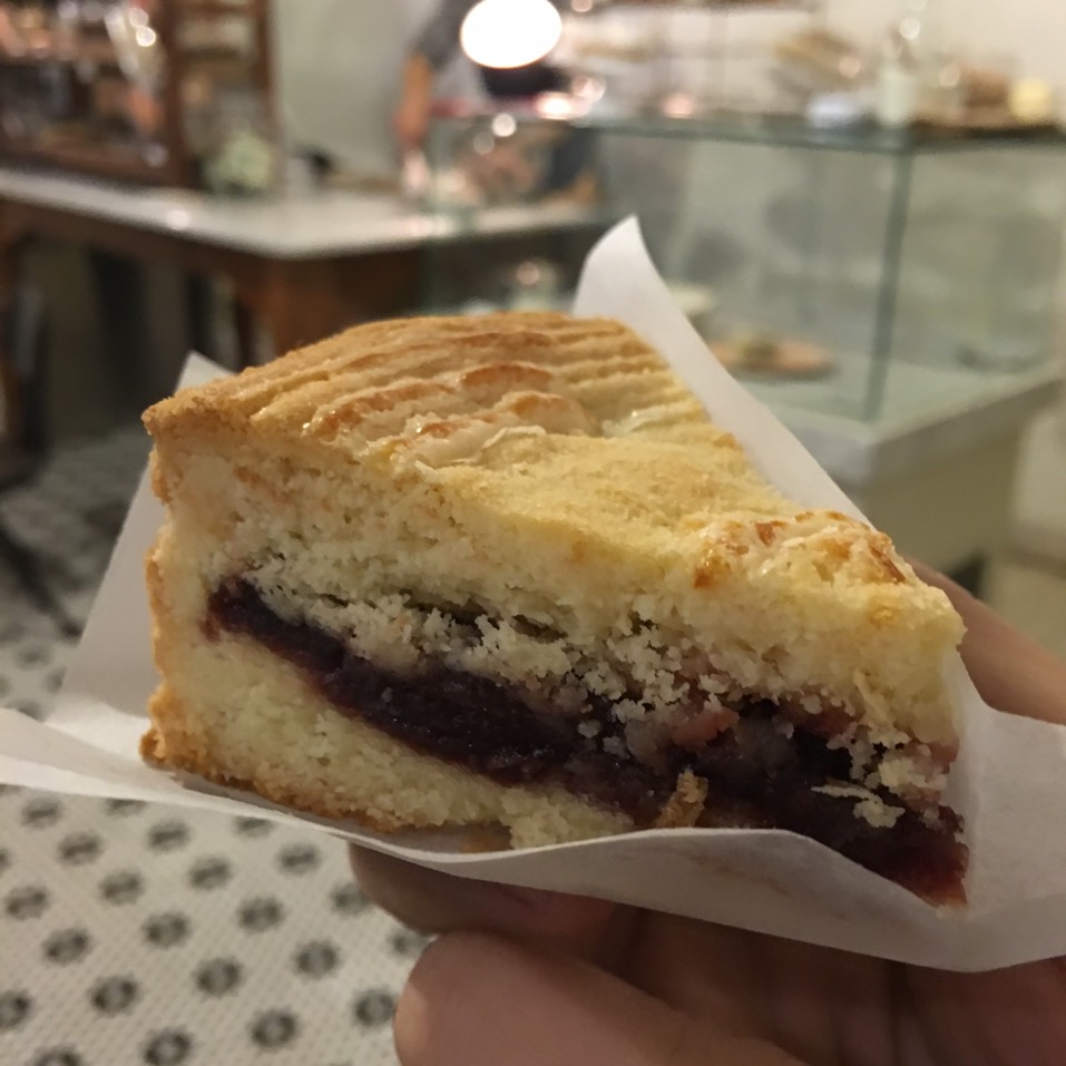 Gateau Basque (Cake With Cherry Marmalade) from Burrow on #foodmento http://foodmento.com/dish/37459
