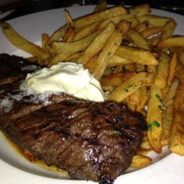Steak Frites at Franklin Cafe on #foodmento http://foodmento.com/place/2442