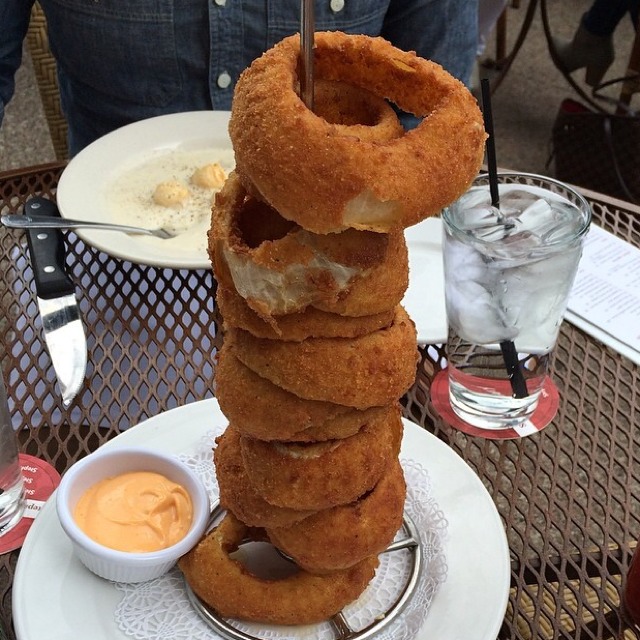 Tower of Buttermilk Breaded Onion Rings at Stephanie's On Newbury on #foodmento http://foodmento.com/place/2964