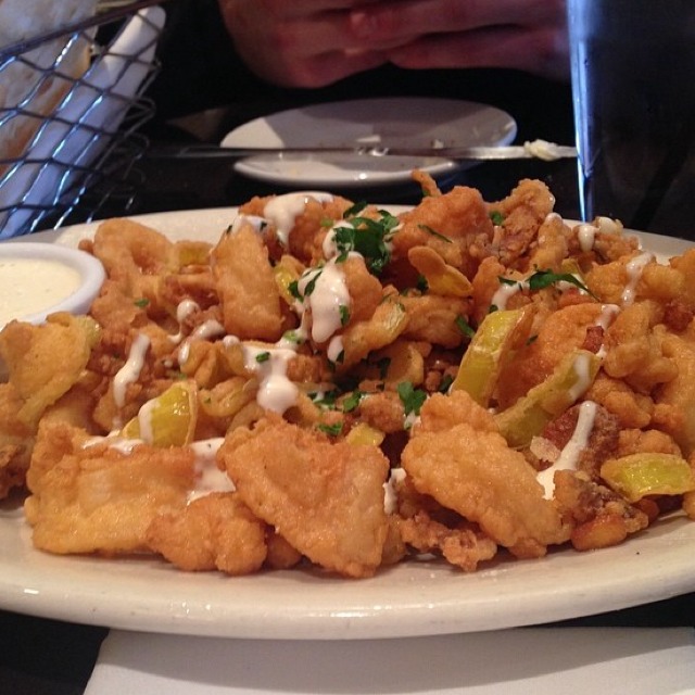 Fried Calamari at Stephanie's On Newbury on #foodmento http://foodmento.com/place/2964