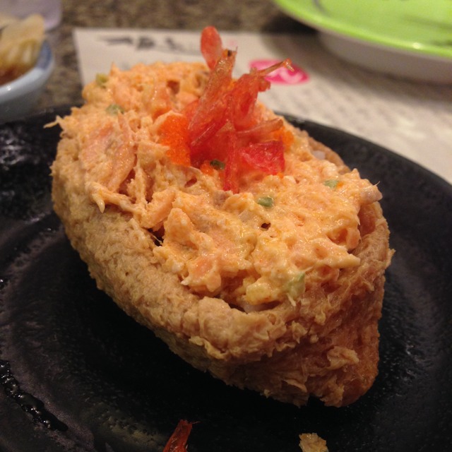 Spicy Salmon Sakura Shrimp Inari With Ebiko from Itacho Sushi 板长寿司 on #foodmento http://foodmento.com/dish/7246