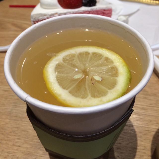 Lemon Ginger Tea at Tous Les Jours on #foodmento http://foodmento.com/place/2760