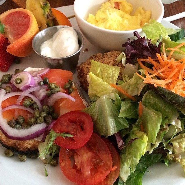 Brunch De L'Atlantique (Scrambled Eggs, Smoked Salmon, Mesclun Salad...) at Le Cartet Resto Boutique on #foodmento http://foodmento.com/place/2715