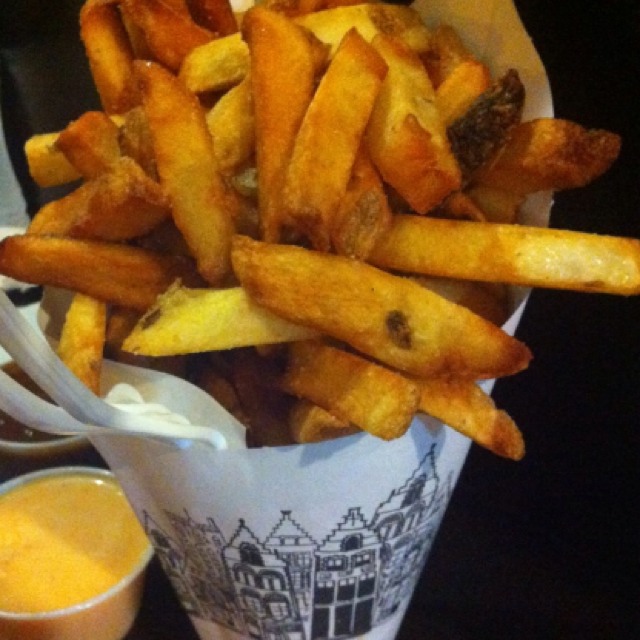 Belgian Fries at Pommes Frites on #foodmento http://foodmento.com/place/1249