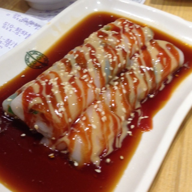 Vermicelli Roll with Sweet and Sesame Sauce at Tim Ho Wan 添好運 on #foodmento http://foodmento.com/place/1831