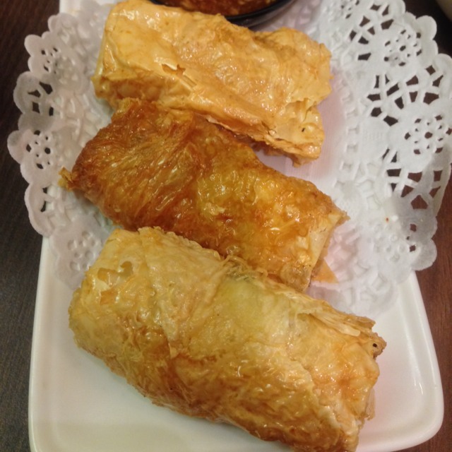 Crispy Fried Prawn with Beancurd Rolls at Ying Ker Lou (迎客楼) on #foodmento http://foodmento.com/place/1991
