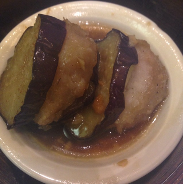 Hakka Stuffed Egg Plant at Ying Ker Lou (迎客楼) on #foodmento http://foodmento.com/place/1991