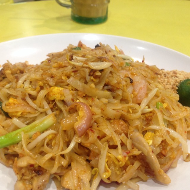 Phad Thai at Pasir Panjang Food Centre on #foodmento http://foodmento.com/place/219