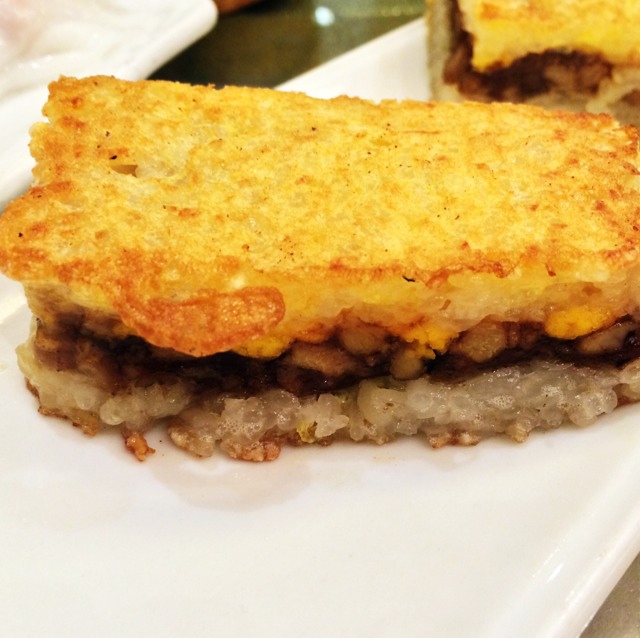 Pan Fried Glutinous Rice Dumpling from Xin Dau Ji 新斗記 on #foodmento http://foodmento.com/dish/21841