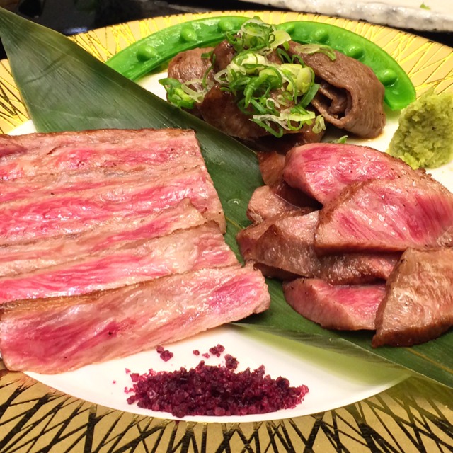 Charcoal Grilled Kobe Beef from Bishoku Club Yoshida 美食俱樂部吉田 on #foodmento http://foodmento.com/dish/25355