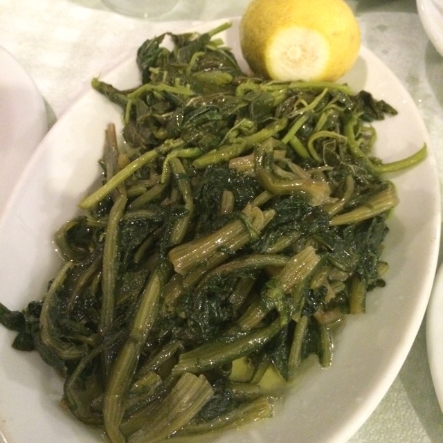 Wild Field Greens  from Πορτόνι on #foodmento http://foodmento.com/dish/18762
