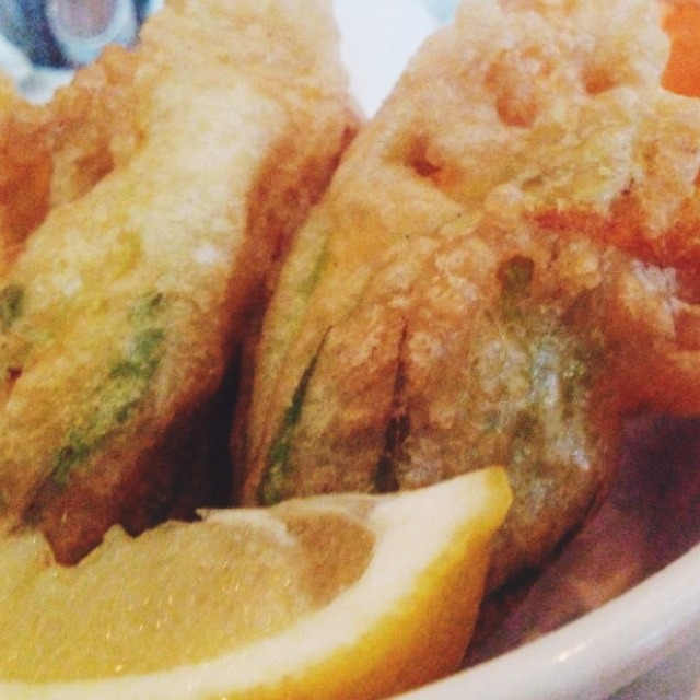 Fried Zucchini Blossoms Stuffed With Ricotta at Charlie Bird on #foodmento http://foodmento.com/place/3159