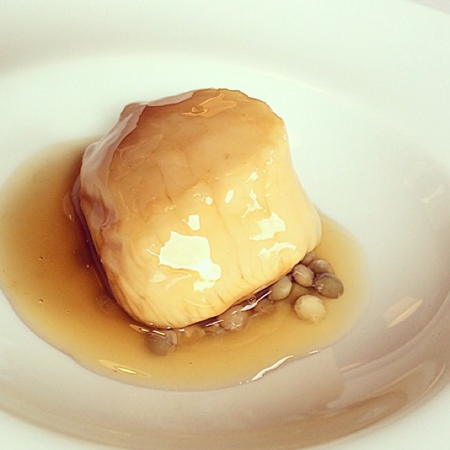 Lukewarm Scallop With Sour Lentil Consume at Mugaritz on #foodmento http://foodmento.com/place/3414