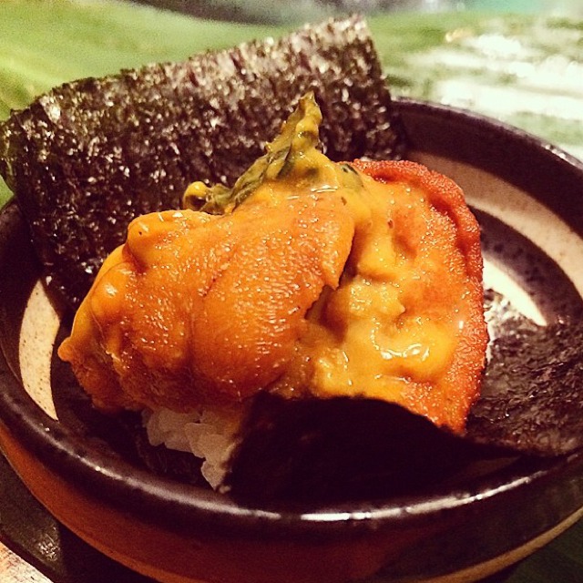 Warm Sea Urchin (Uni) & Shiso from Sushi Dojo NYC on #foodmento http://foodmento.com/dish/14512