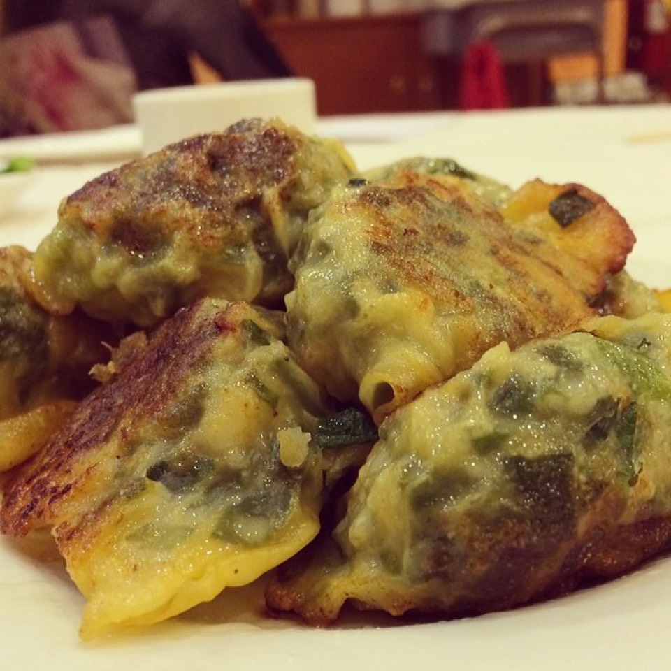Pan Fried Dumplings at Golden Sand Seafood Restaurant on #foodmento http://foodmento.com/place/3641