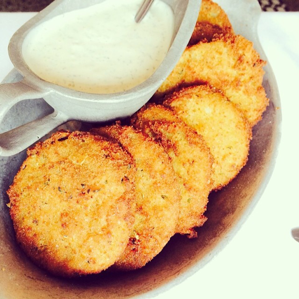 Fried Green Tomatoes from Joe's Stone Crab on #foodmento http://foodmento.com/dish/20154