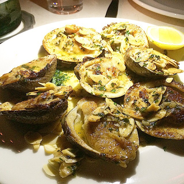 Almondine (Roasted Clams) from Dirty French on #foodmento http://foodmento.com/dish/18241