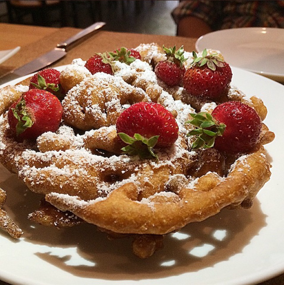 Funnel Cake (Fried Dough) from Delaware and Hudson (CLOSED) on #foodmento http://foodmento.com/dish/18741