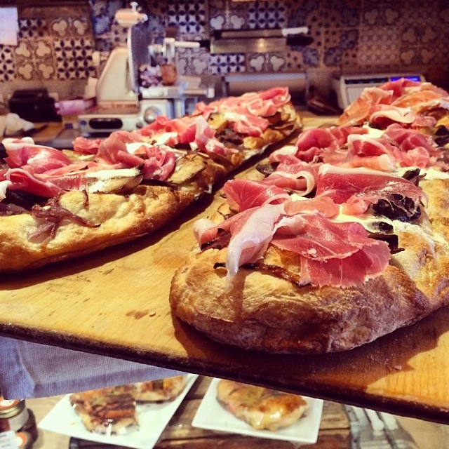 Pizza (Prosciutto, Onions, Mushrooms) at Il Buco Alimentari & Vineria on #foodmento http://foodmento.com/place/879