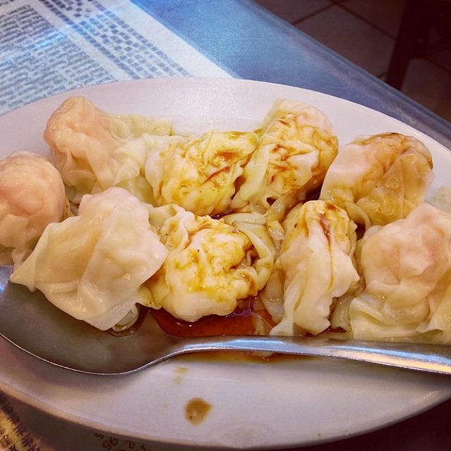 Shrimp Dumplings (Wontons) from Great N.Y. Noodletown on #foodmento http://foodmento.com/dish/14453