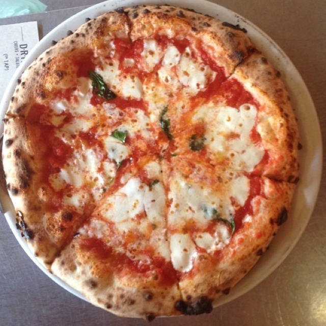 Margherita - Pizza Napolitana‎ from Nomad Pizza on #foodmento http://foodmento.com/dish/14274