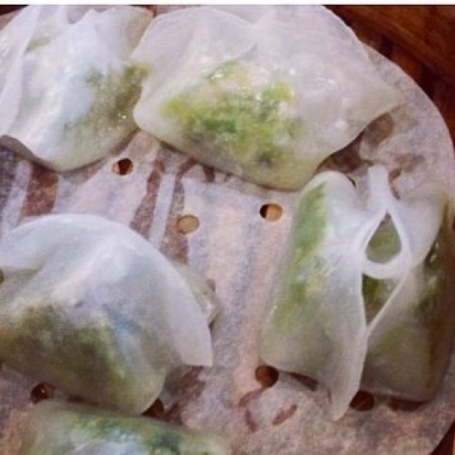 Steamed Snow Pea Shoot & Shrimp Dumplings at Shanghai Asian Manor on #foodmento http://foodmento.com/place/3809