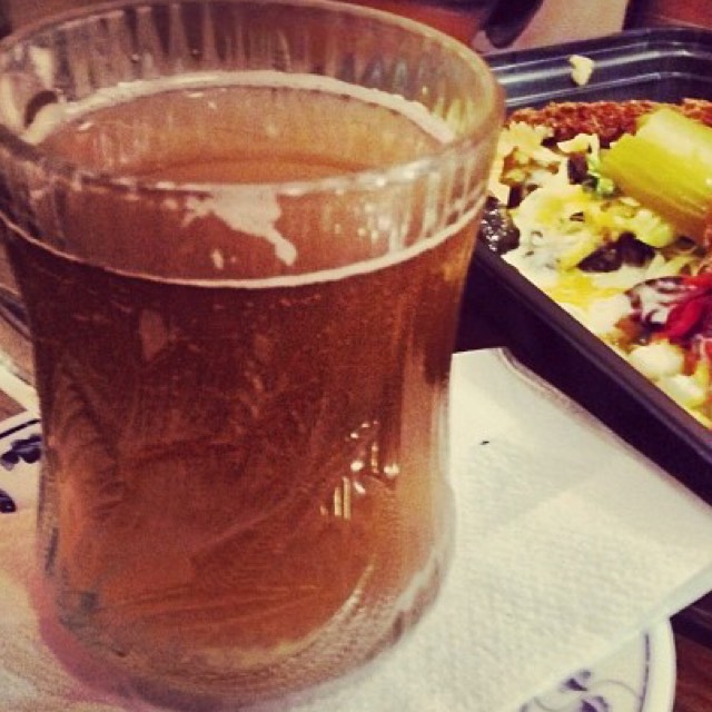 Ginger Honey Tea from Azuri Cafe on #foodmento http://foodmento.com/dish/18113
